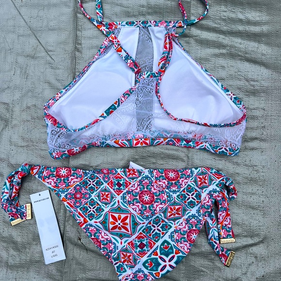 New Women’s bikini - Picture 2 of 3